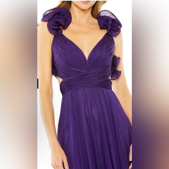 Mac Duggal Chiffon Sleeveless Cut-Out Strappy Back Detail Tiered Ruffle Gown - Picture 3 of 3